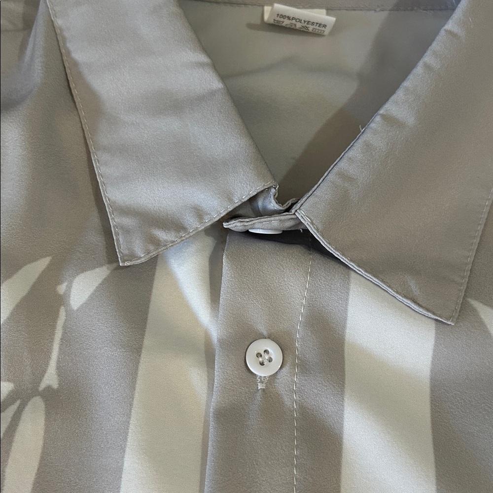 Men's Gray Bamboo print Short Sleeve Shirt - Picture 3 of 9
